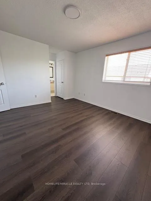 Photo 40 of 43 Allangrove Drive, Brampton, Fletcher's Meadow — HOMEH