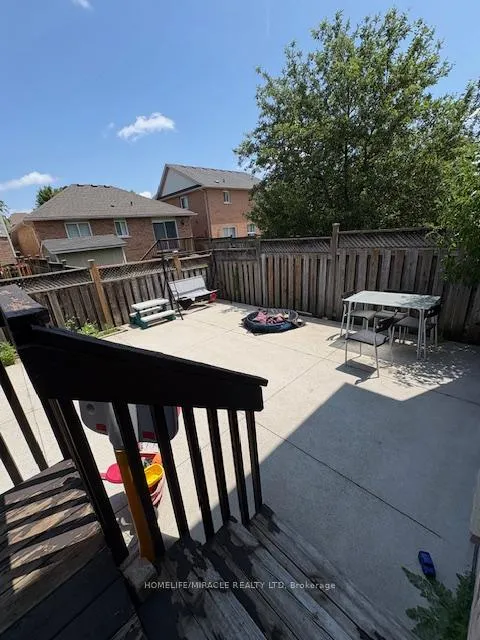 Photo 49 of 43 Allangrove Drive, Brampton, Fletcher's Meadow — HOMEH