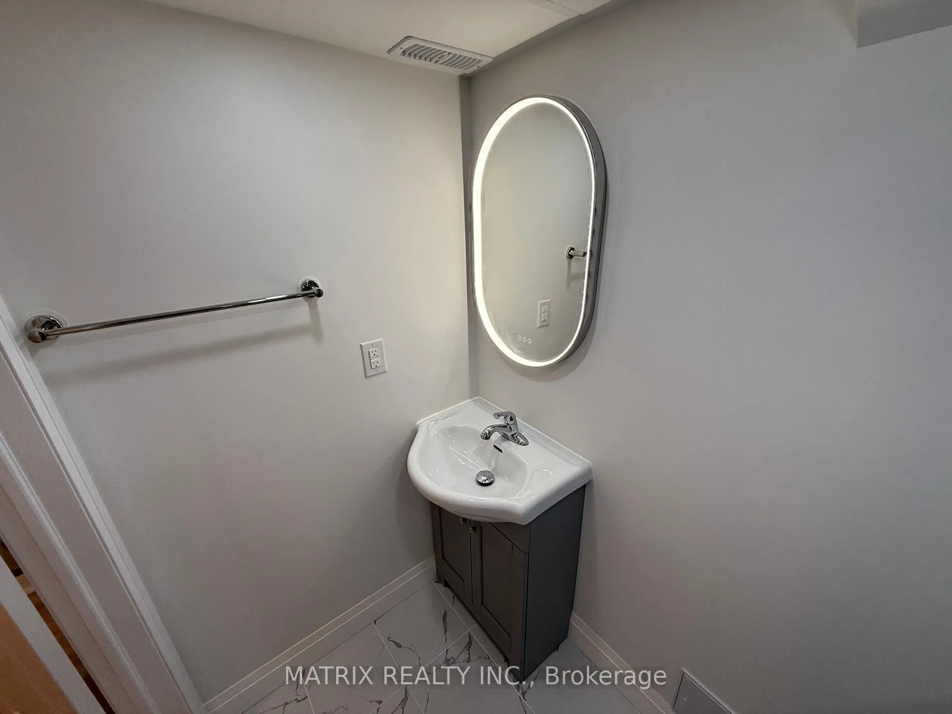 Photo 10 of 2197 Wildwood Crescent, Pickering, Brock Ridge — HOMEH