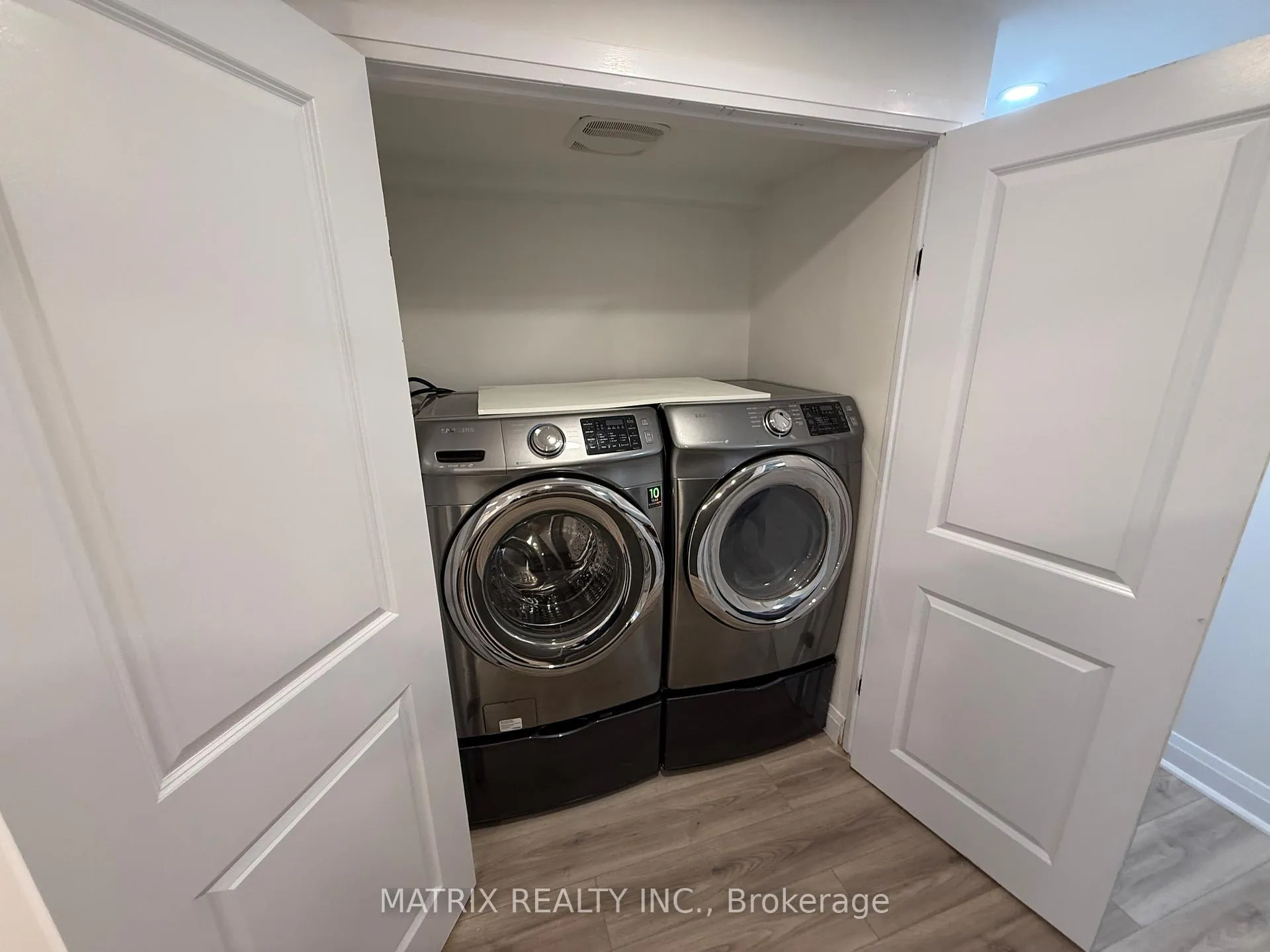 Photo 11 of 2197 Wildwood Crescent, Pickering, Brock Ridge — HOMEH