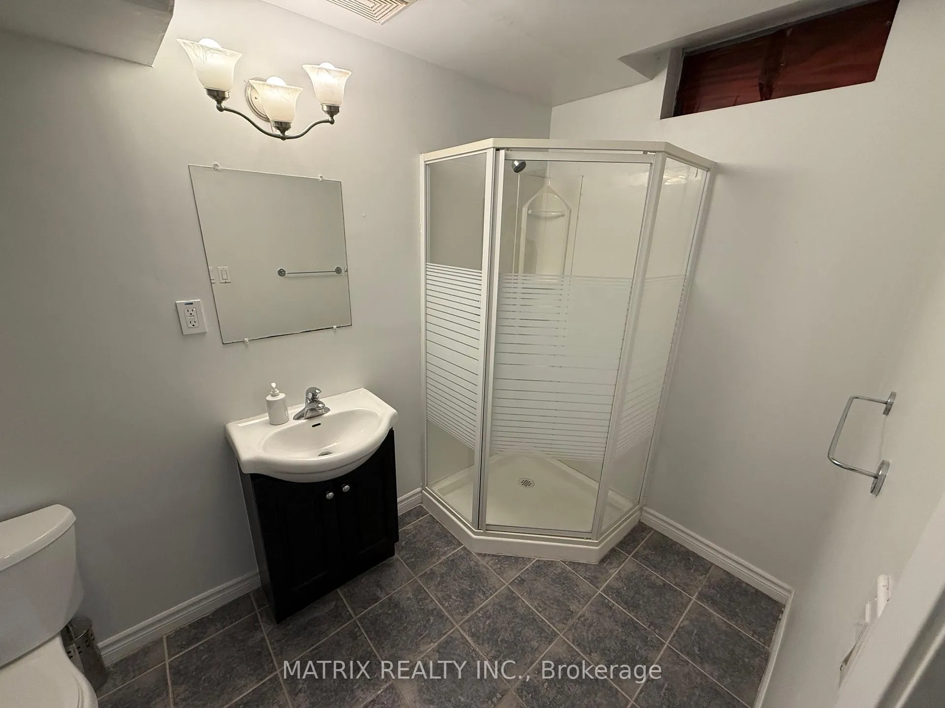 Photo 21 of 2197 Wildwood Crescent, Pickering, Brock Ridge — HOMEH