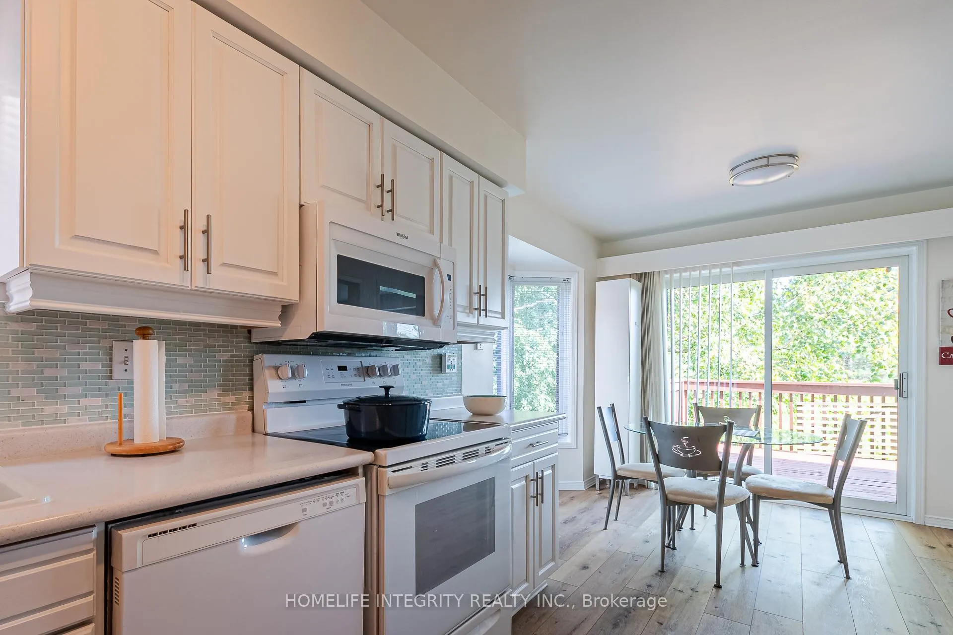 Photo 6 of 204 Greenbriar Road, New Tecumseth, Alliston — HOMEH