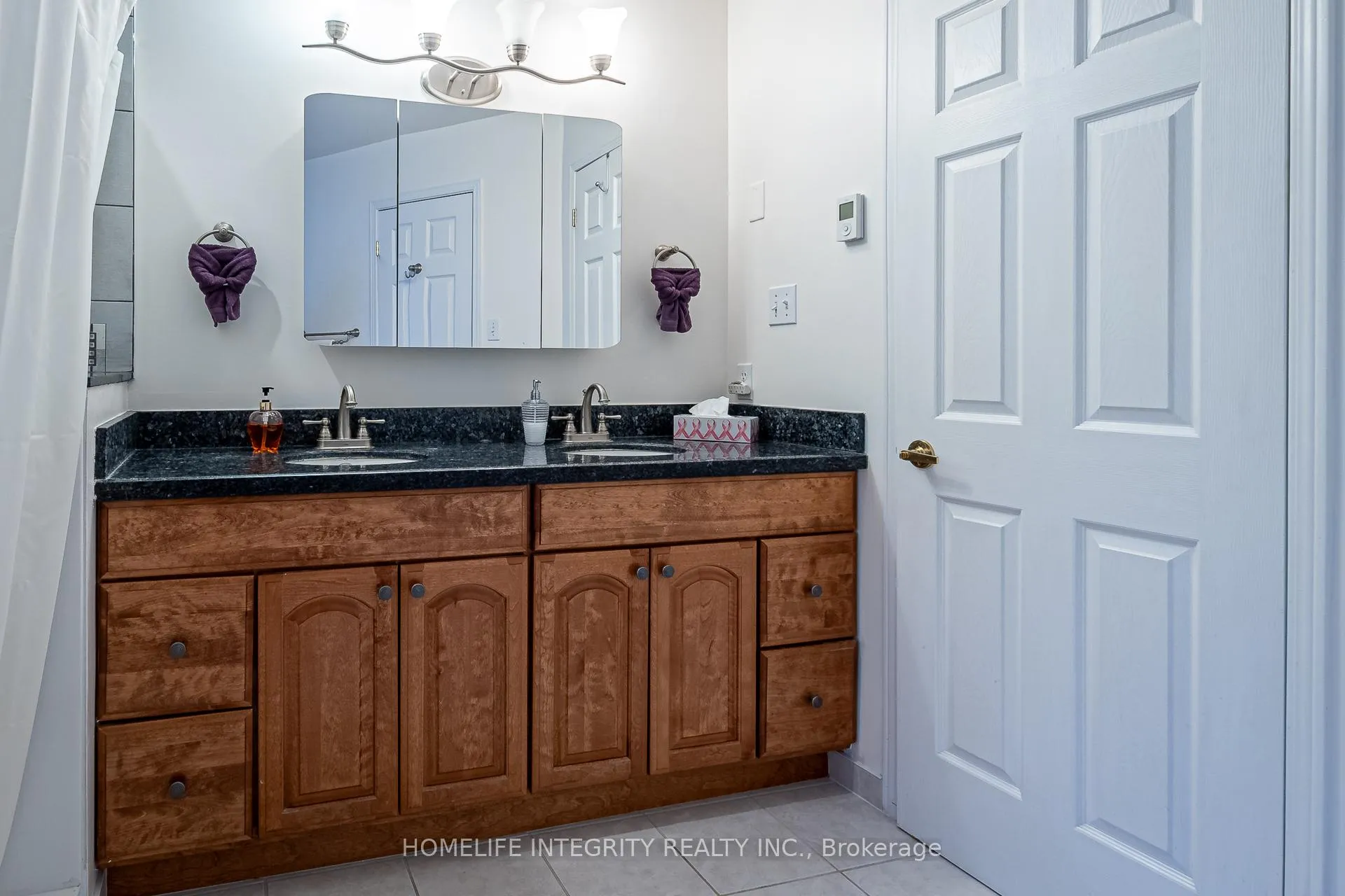 Photo 21 of 204 Greenbriar Road, New Tecumseth, Alliston — HOMEH