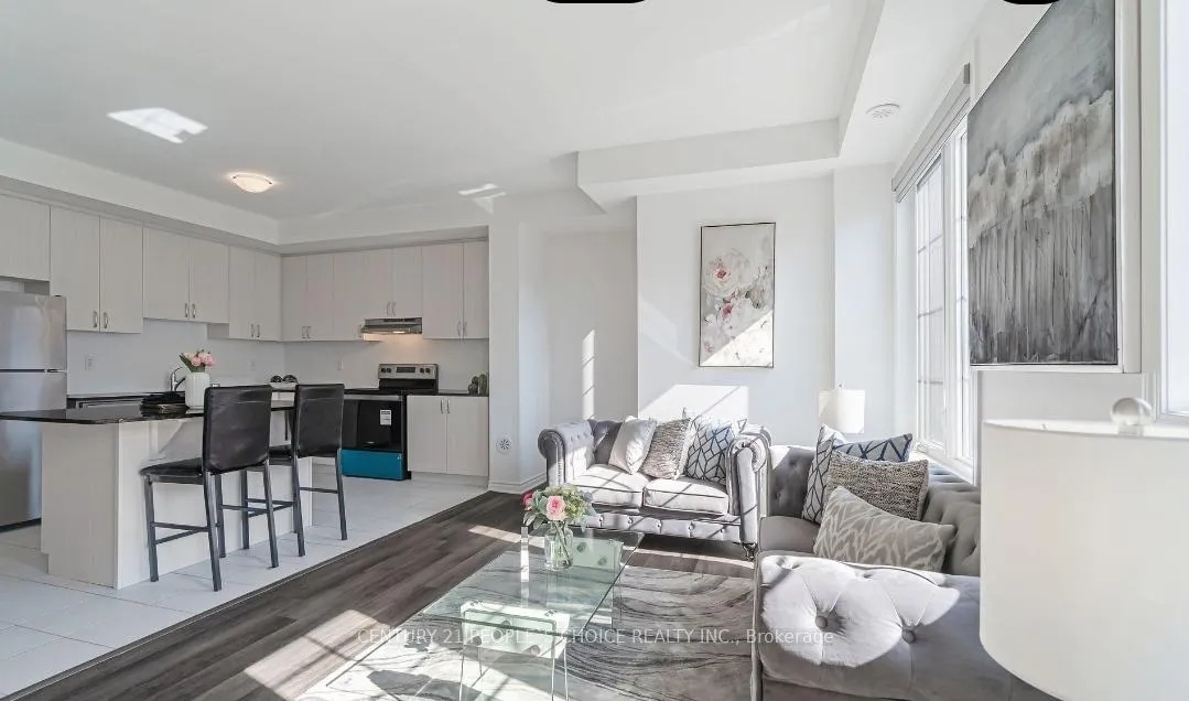 Photo 4 of 10 Melmar Street, Brampton, Northwest Brampton — HOMEH