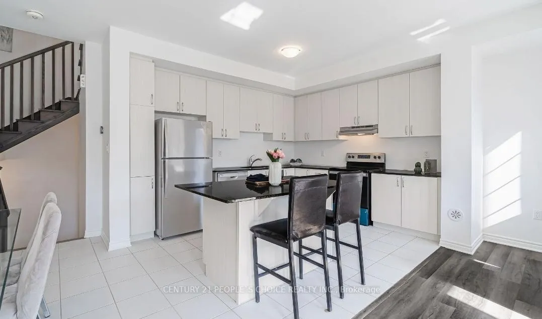 Photo 14 of 10 Melmar Street, Brampton, Northwest Brampton — HOMEH