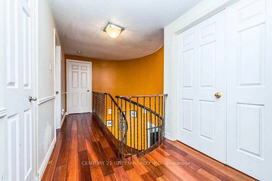 Photo 6 of 52 Moffatt Avenue, Brampton, Fletcher's West — HOMEH