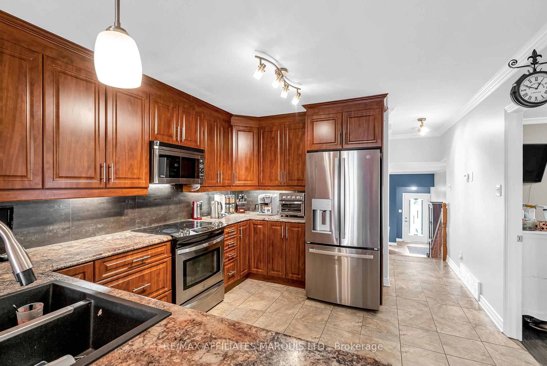 Photo 10 of 306 Ellen Avenue, Cornwall — HOMEH