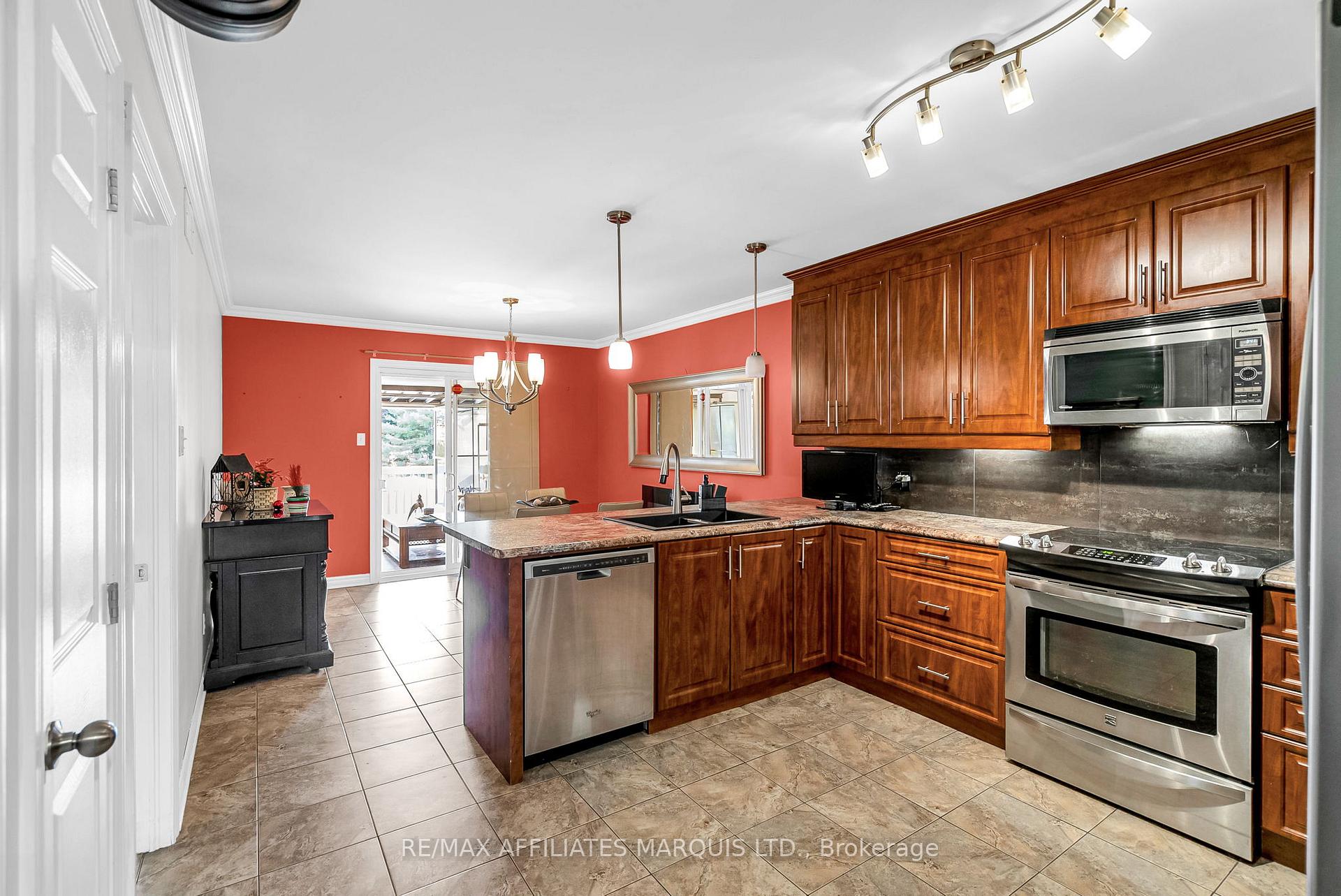 Photo 11 of 306 Ellen Avenue, Cornwall — HOMEH