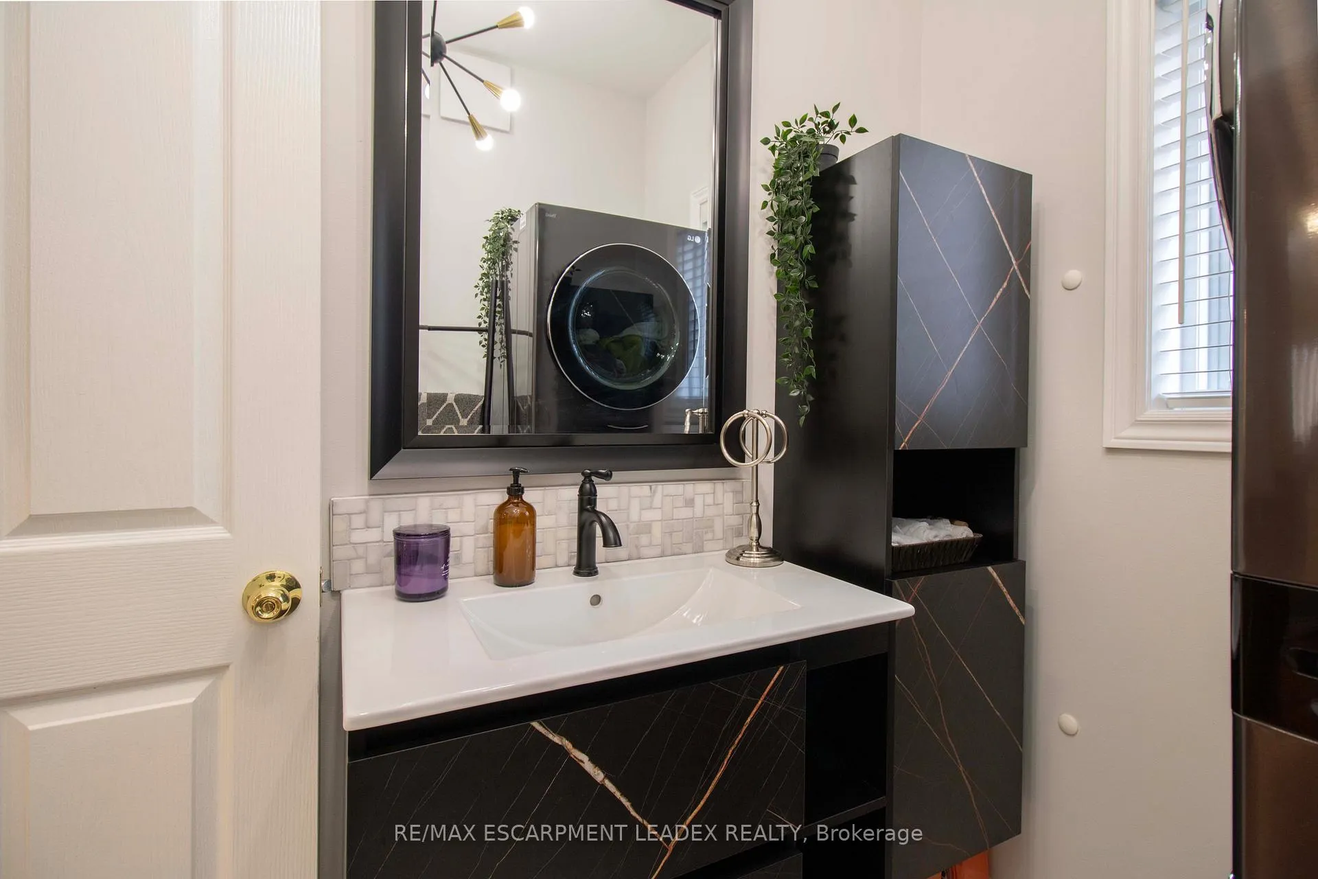 Photo 8 of Unit Main, 42 Holkham Avenue, Hamilton, Ancaster — HOMEH