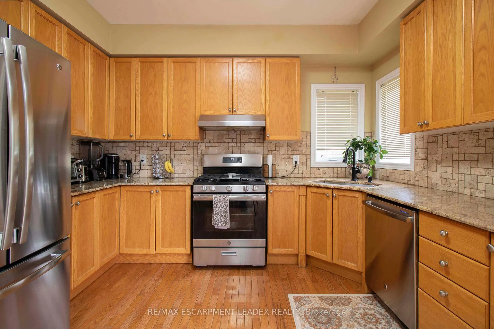Photo 21 of Unit Main, 42 Holkham Avenue, Hamilton, Ancaster — HOMEH