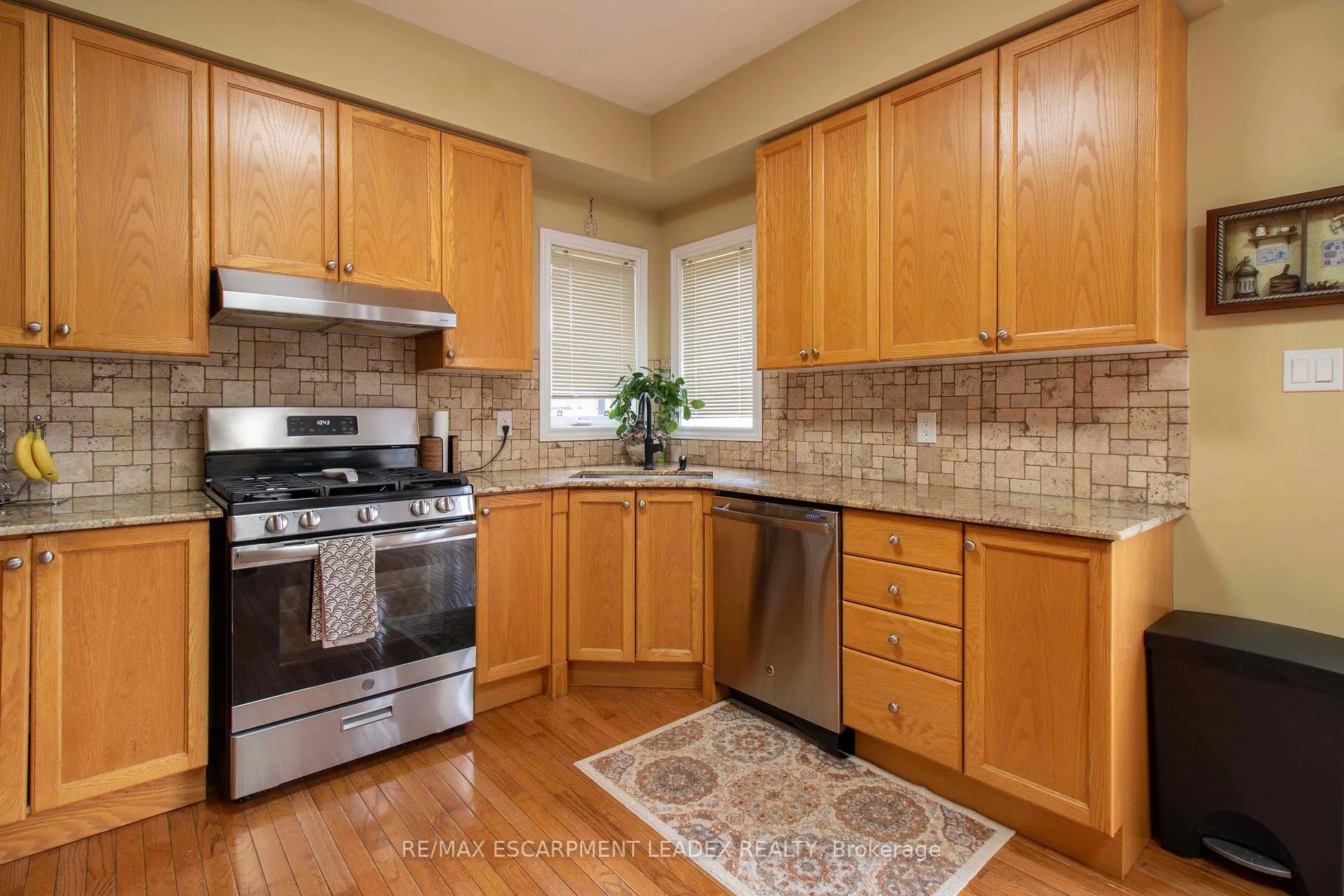 Photo 23 of Unit Main, 42 Holkham Avenue, Hamilton, Ancaster — HOMEH