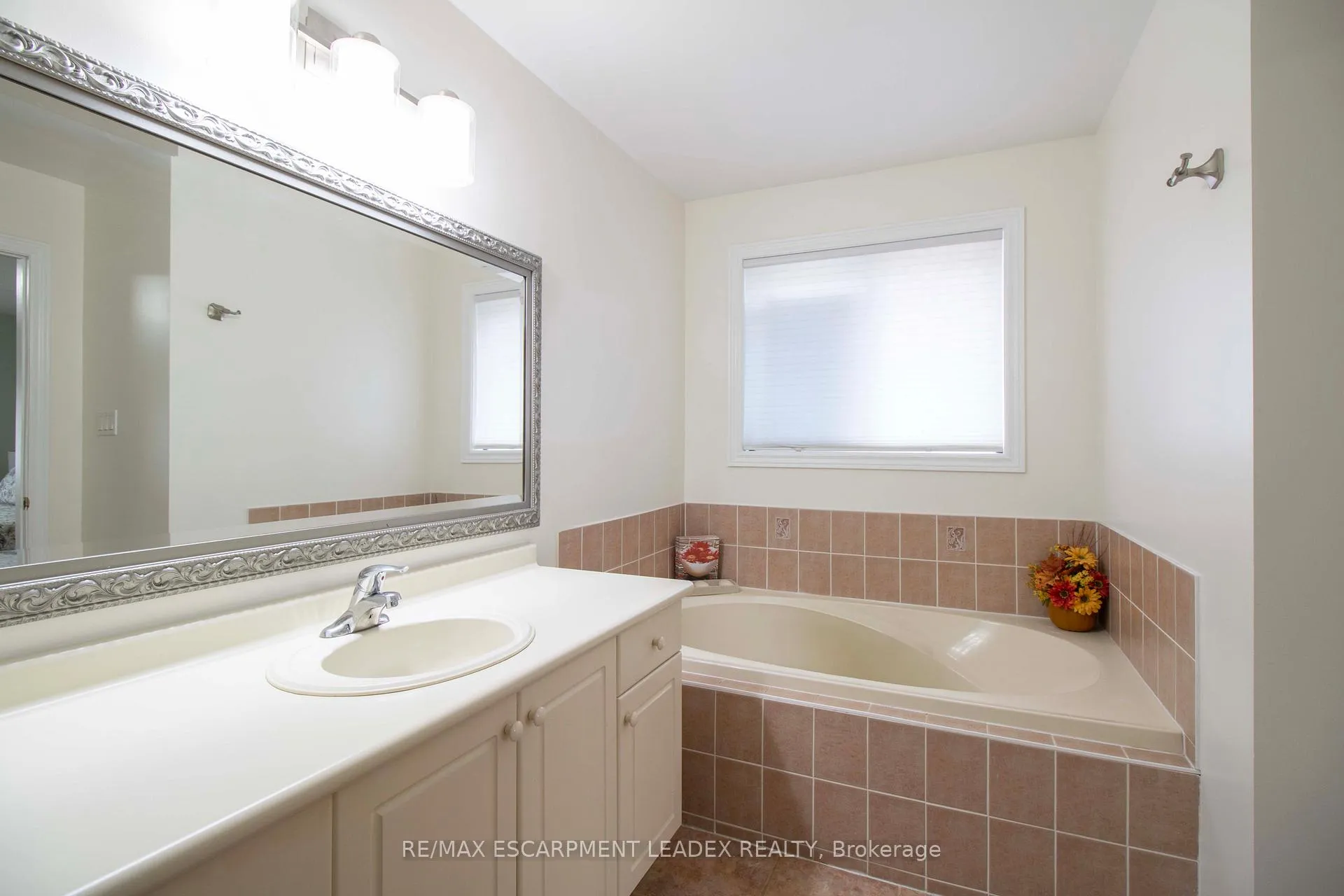 Photo 43 of Unit Main, 42 Holkham Avenue, Hamilton, Ancaster — HOMEH