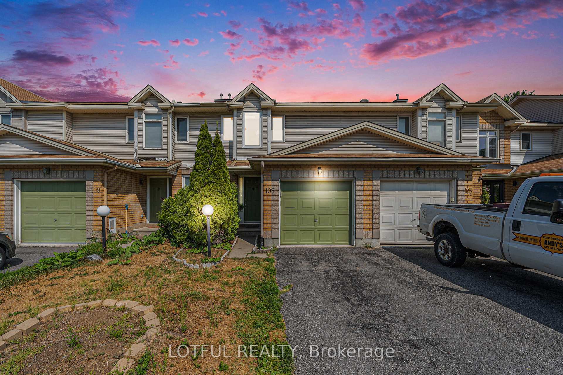 Photo 1 of 107 Queensbury Drive, Ottawa, Barrhaven - Longfields — HOMEH
