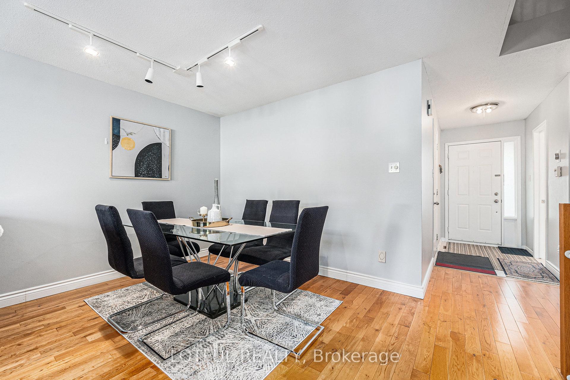 Photo 6 of 107 Queensbury Drive, Ottawa, Barrhaven - Longfields — HOMEH
