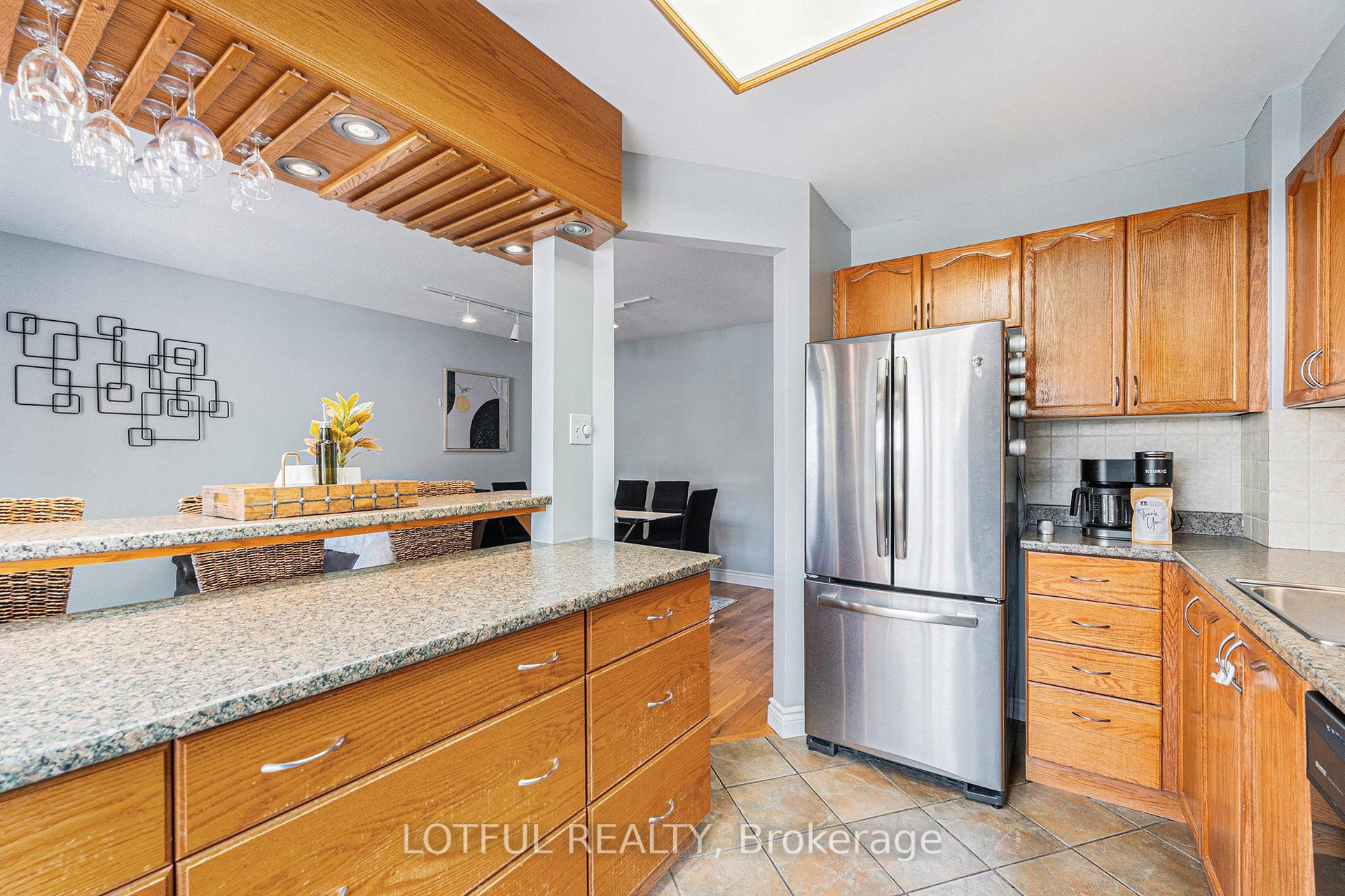 Photo 13 of 107 Queensbury Drive, Ottawa, Barrhaven - Longfields — HOMEH