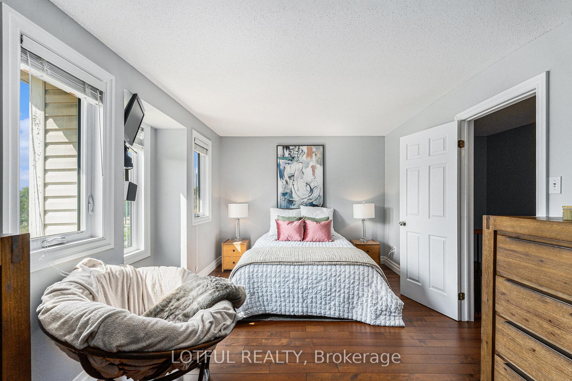 Photo 16 of 107 Queensbury Drive, Ottawa, Barrhaven - Longfields — HOMEH