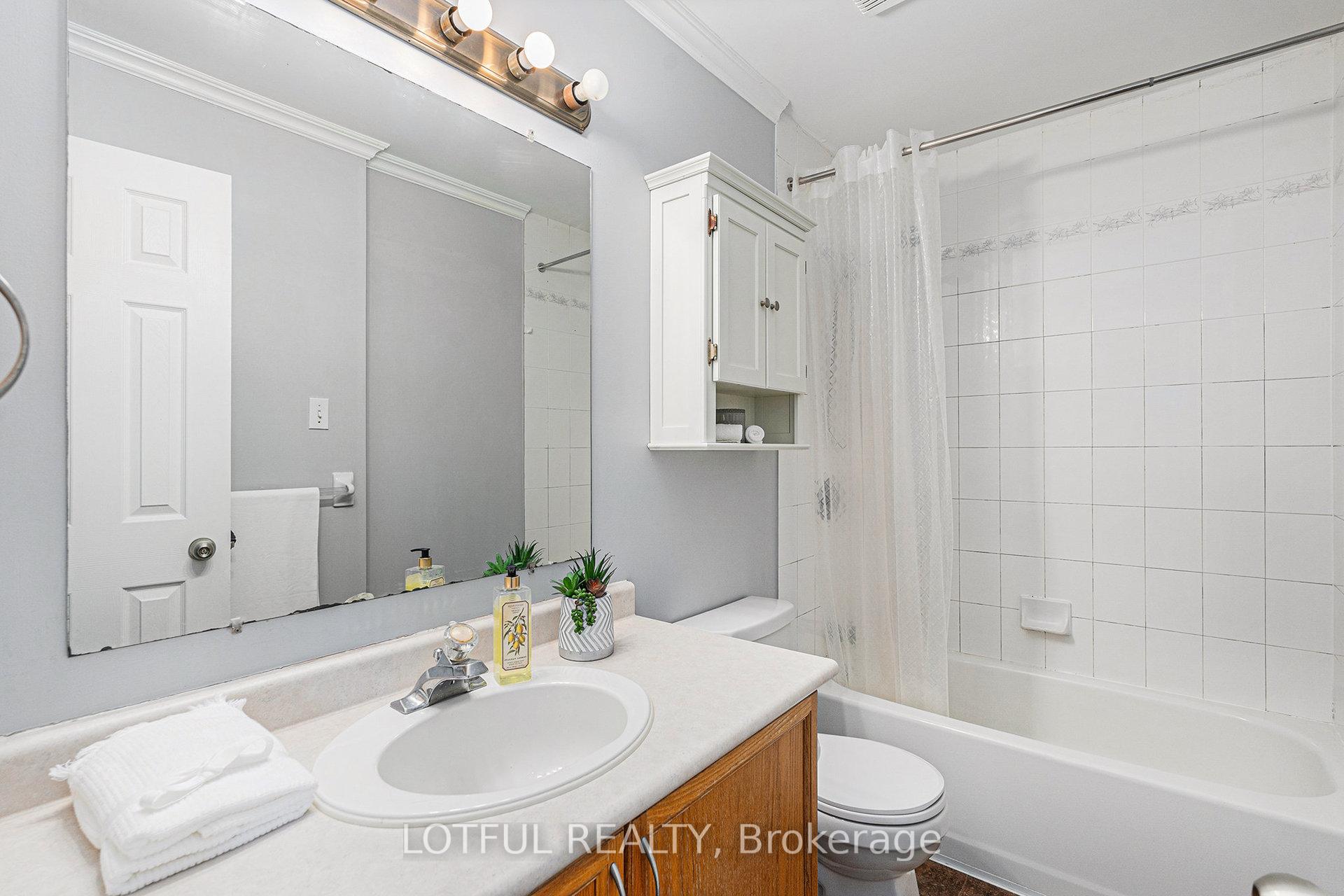 Photo 18 of 107 Queensbury Drive, Ottawa, Barrhaven - Longfields — HOMEH