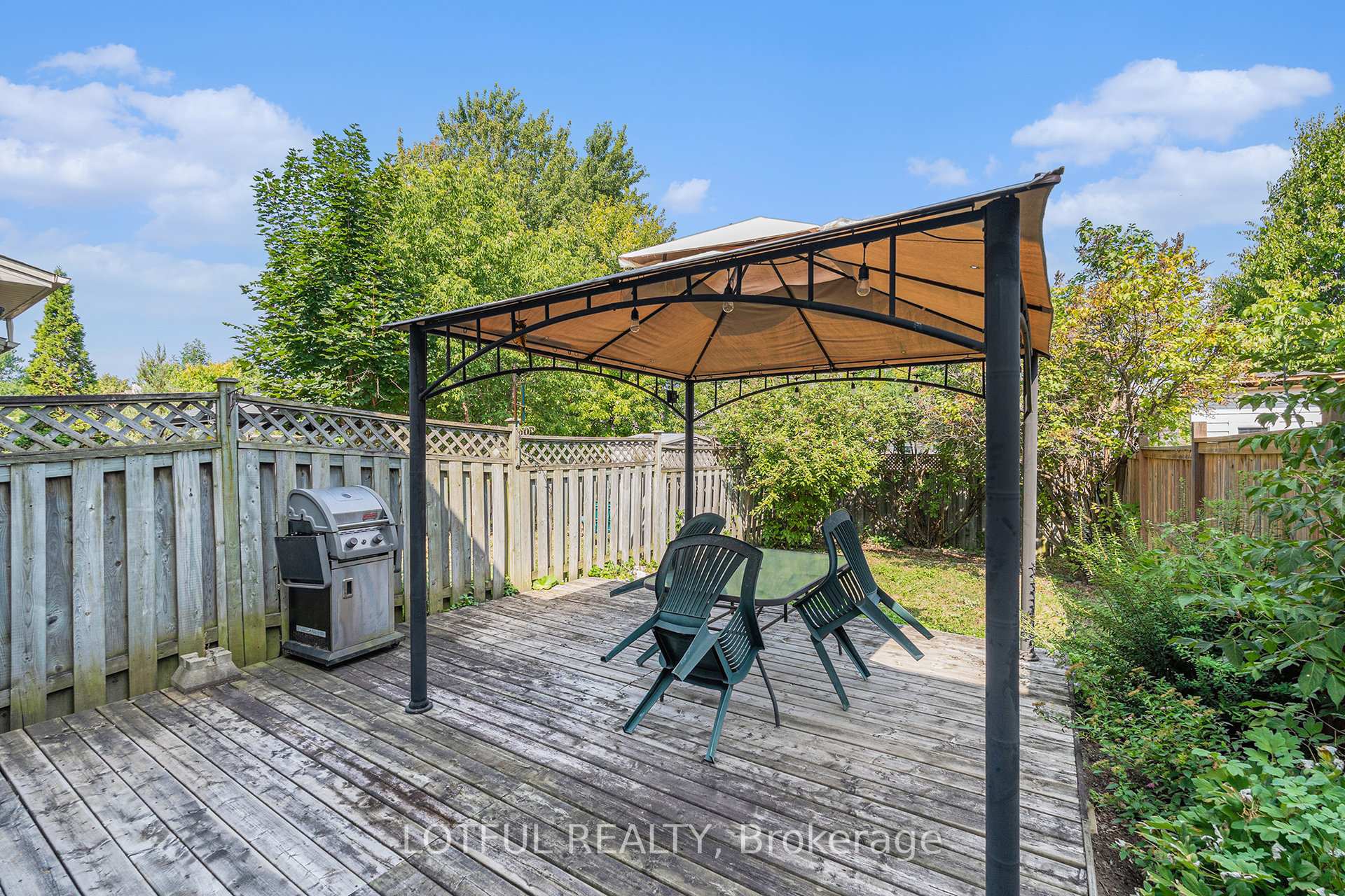 Photo 24 of 107 Queensbury Drive, Ottawa, Barrhaven - Longfields — HOMEH