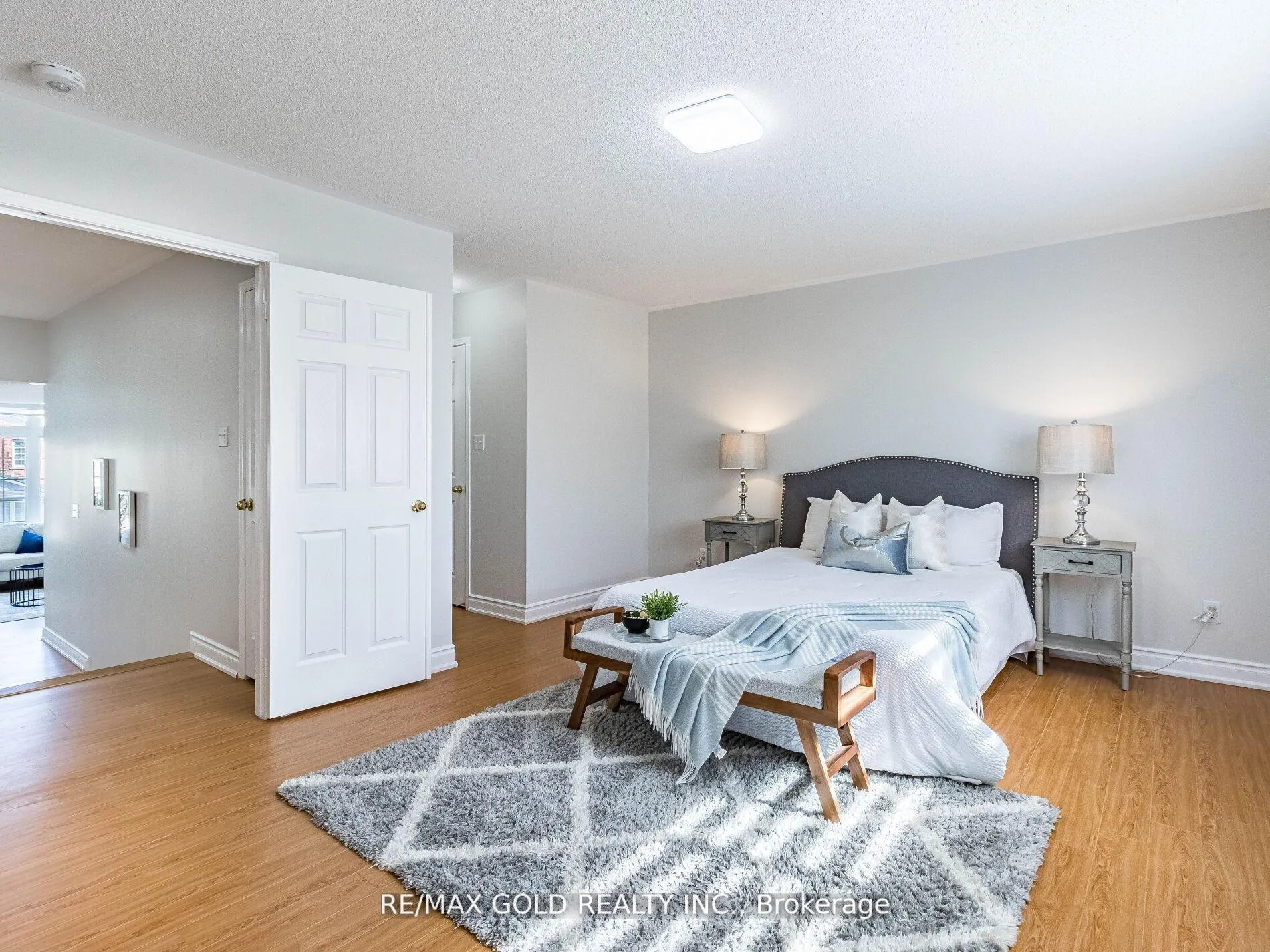 Photo 30 of 10 Chestermere Crescent, Brampton, Fletcher's Meadow — HOMEH