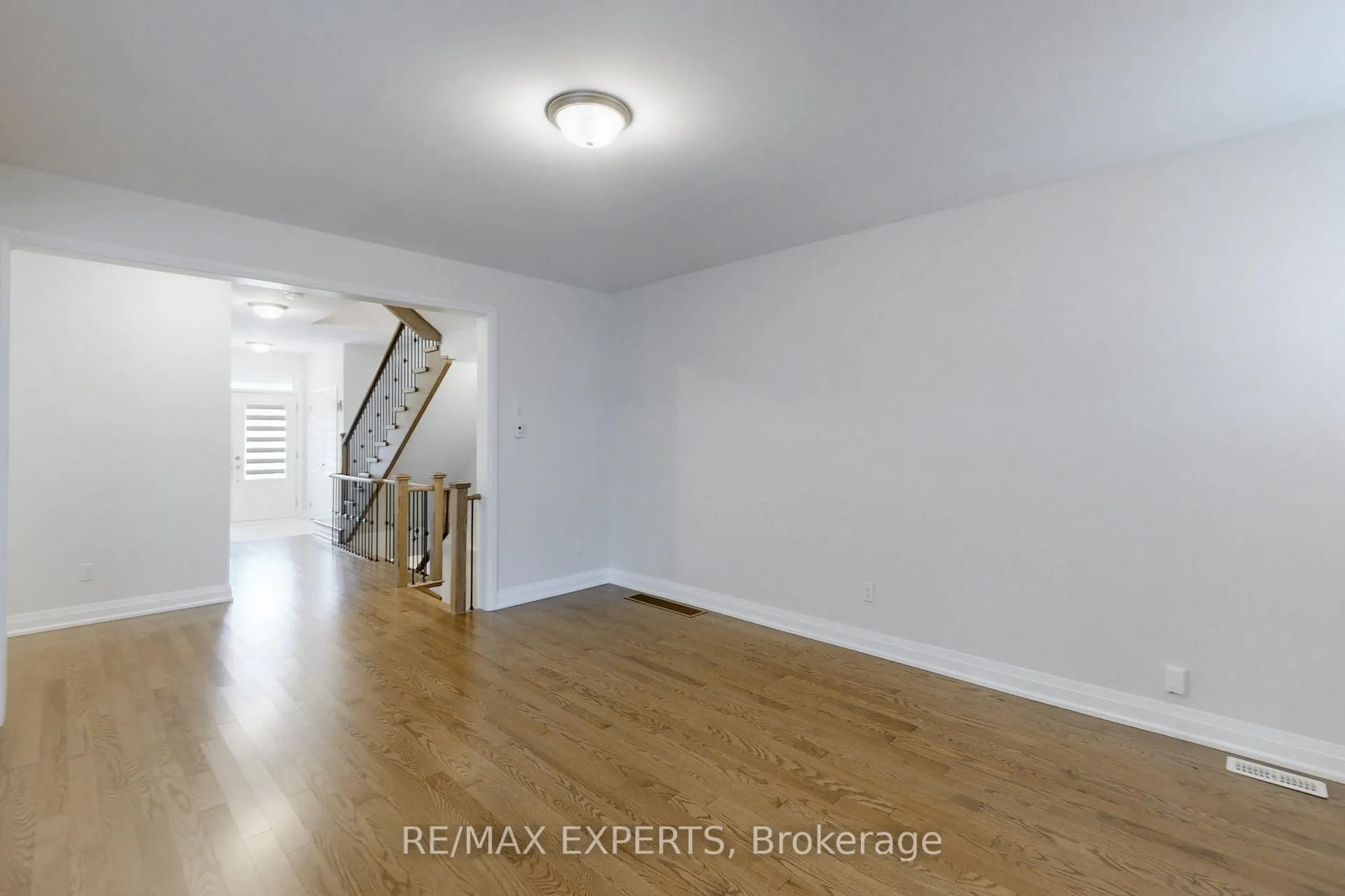 Photo 6 of 3 Trellanock Road, Brampton, Bram West — HOMEH