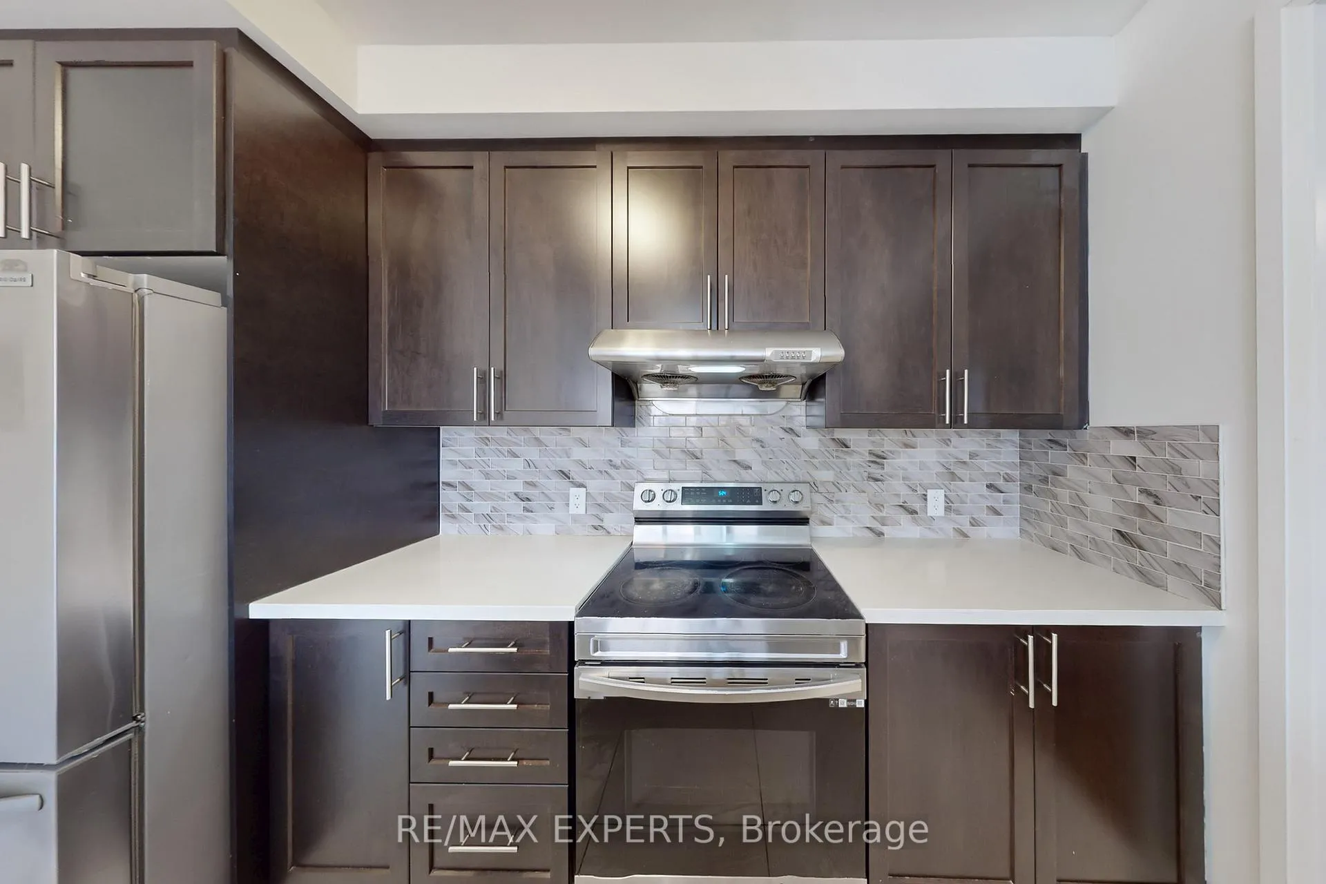 Photo 11 of 3 Trellanock Road, Brampton, Bram West — HOMEH