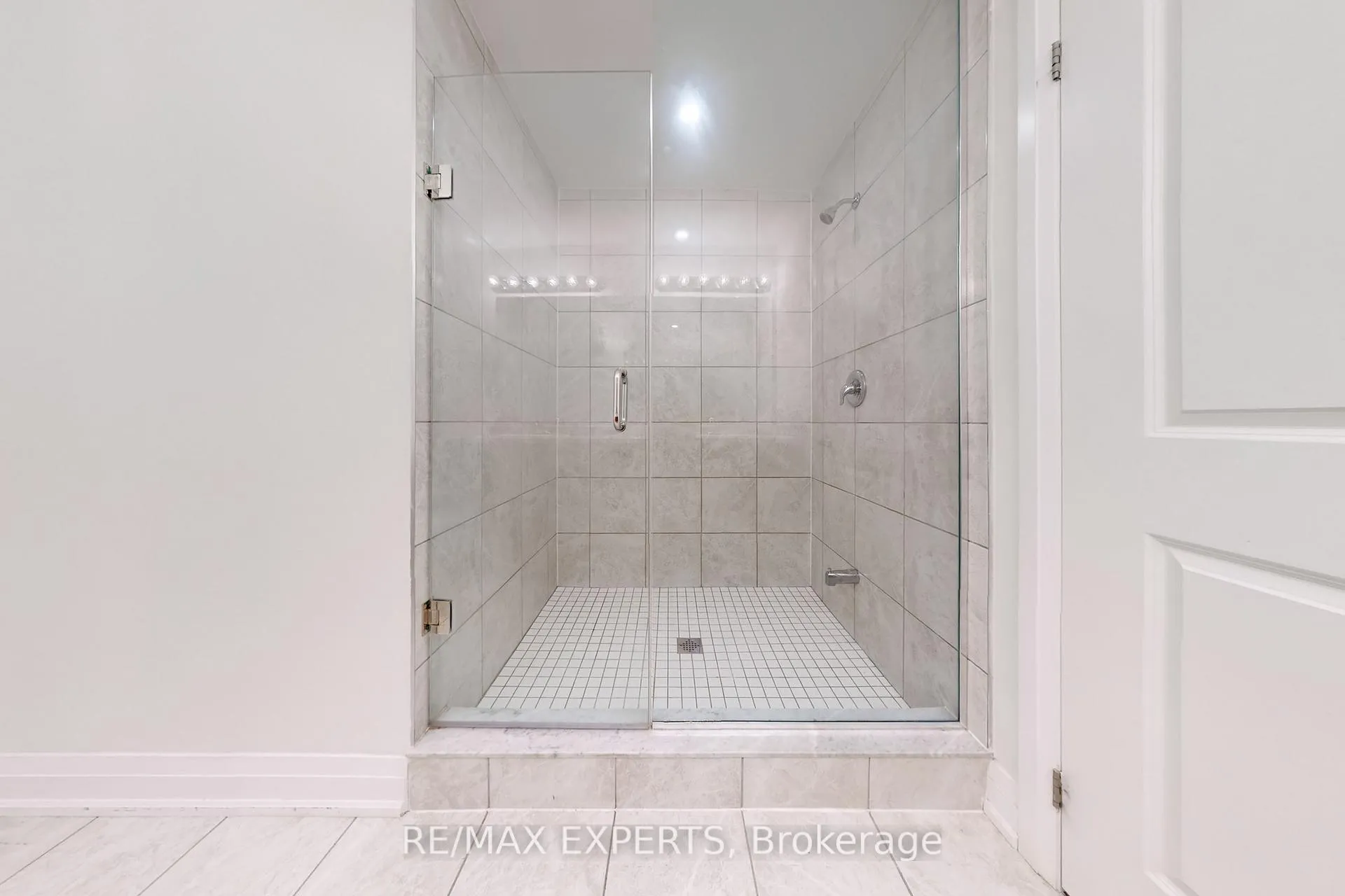 Photo 20 of 3 Trellanock Road, Brampton, Bram West — HOMEH