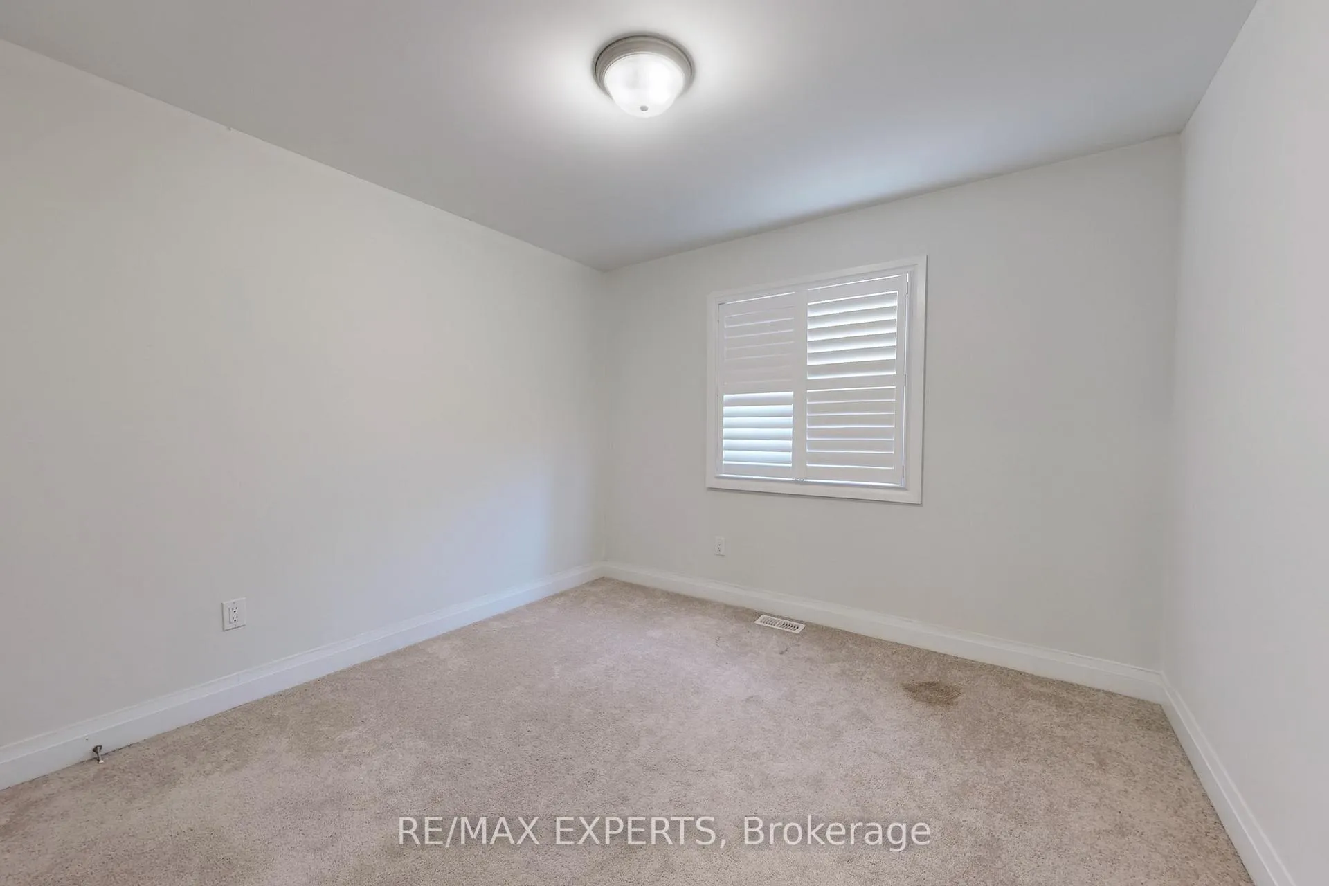 Photo 21 of 3 Trellanock Road, Brampton, Bram West — HOMEH