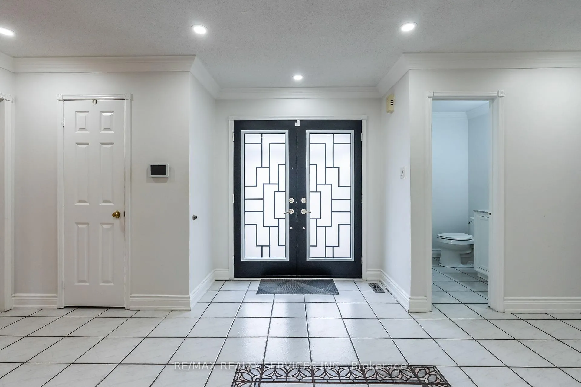 Photo 6 of 377 Ray Lawson Boulevard, Brampton, Fletcher's Creek South — HOMEH