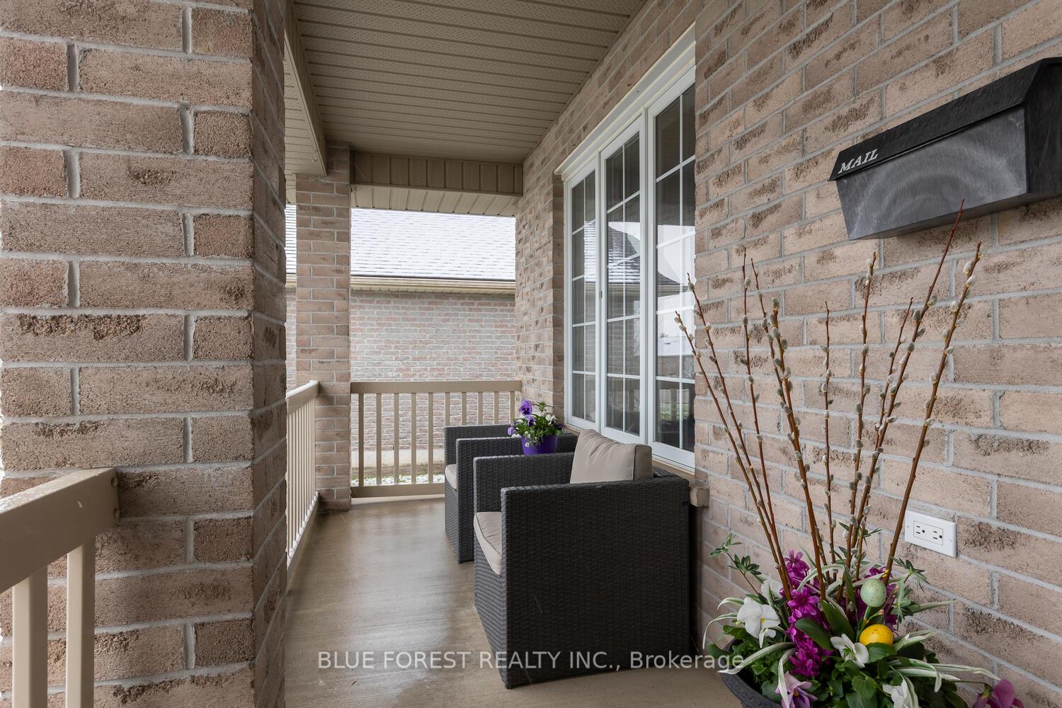 Photo 5 of 214 Jonathan Way, Central Elgin, Belmont — HOMEH
