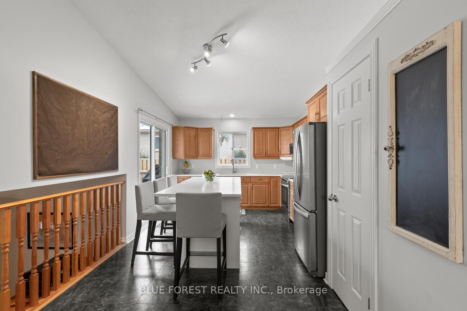 Photo 14 of 214 Jonathan Way, Central Elgin, Belmont — HOMEH