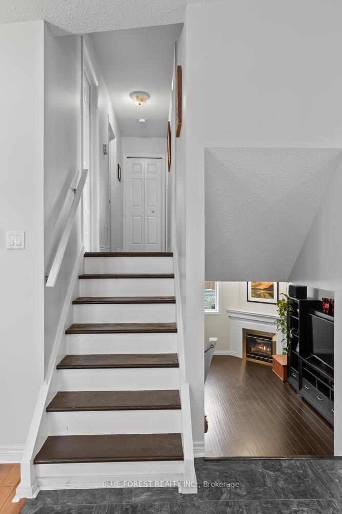 Photo 21 of 214 Jonathan Way, Central Elgin, Belmont — HOMEH