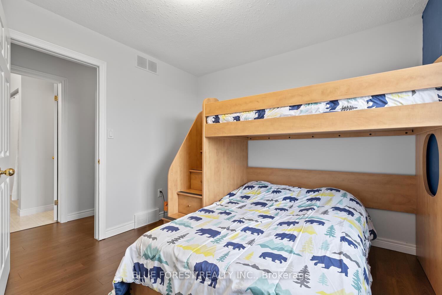 Photo 29 of 214 Jonathan Way, Central Elgin, Belmont — HOMEH