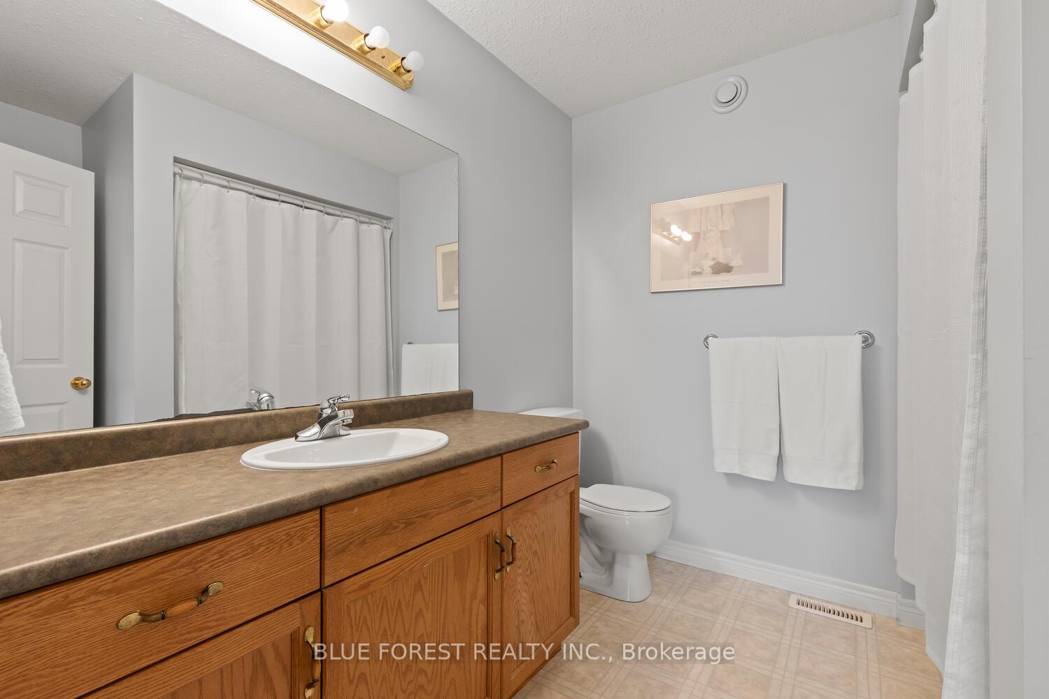 Photo 30 of 214 Jonathan Way, Central Elgin, Belmont — HOMEH