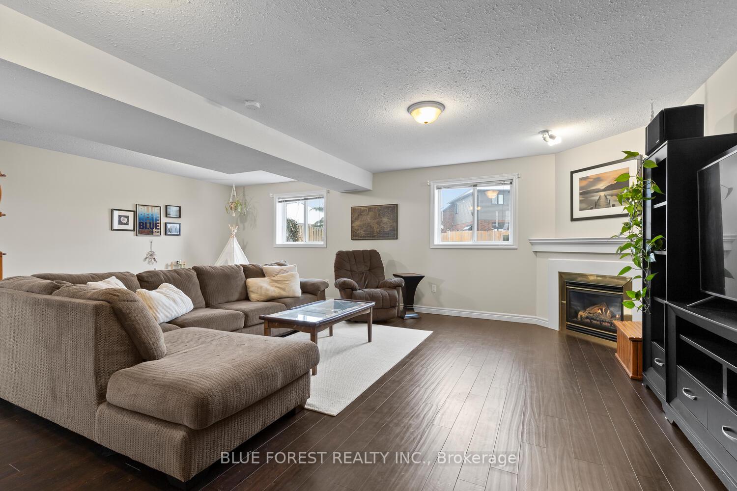 Photo 31 of 214 Jonathan Way, Central Elgin, Belmont — HOMEH