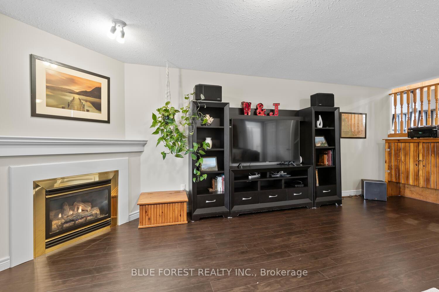 Photo 33 of 214 Jonathan Way, Central Elgin, Belmont — HOMEH