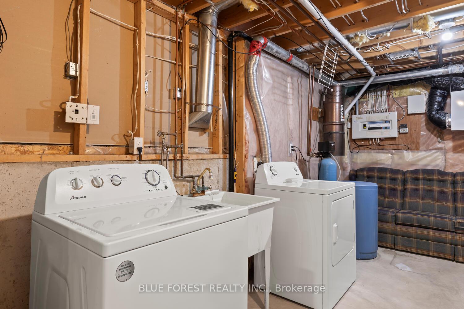 Photo 40 of 214 Jonathan Way, Central Elgin, Belmont — HOMEH