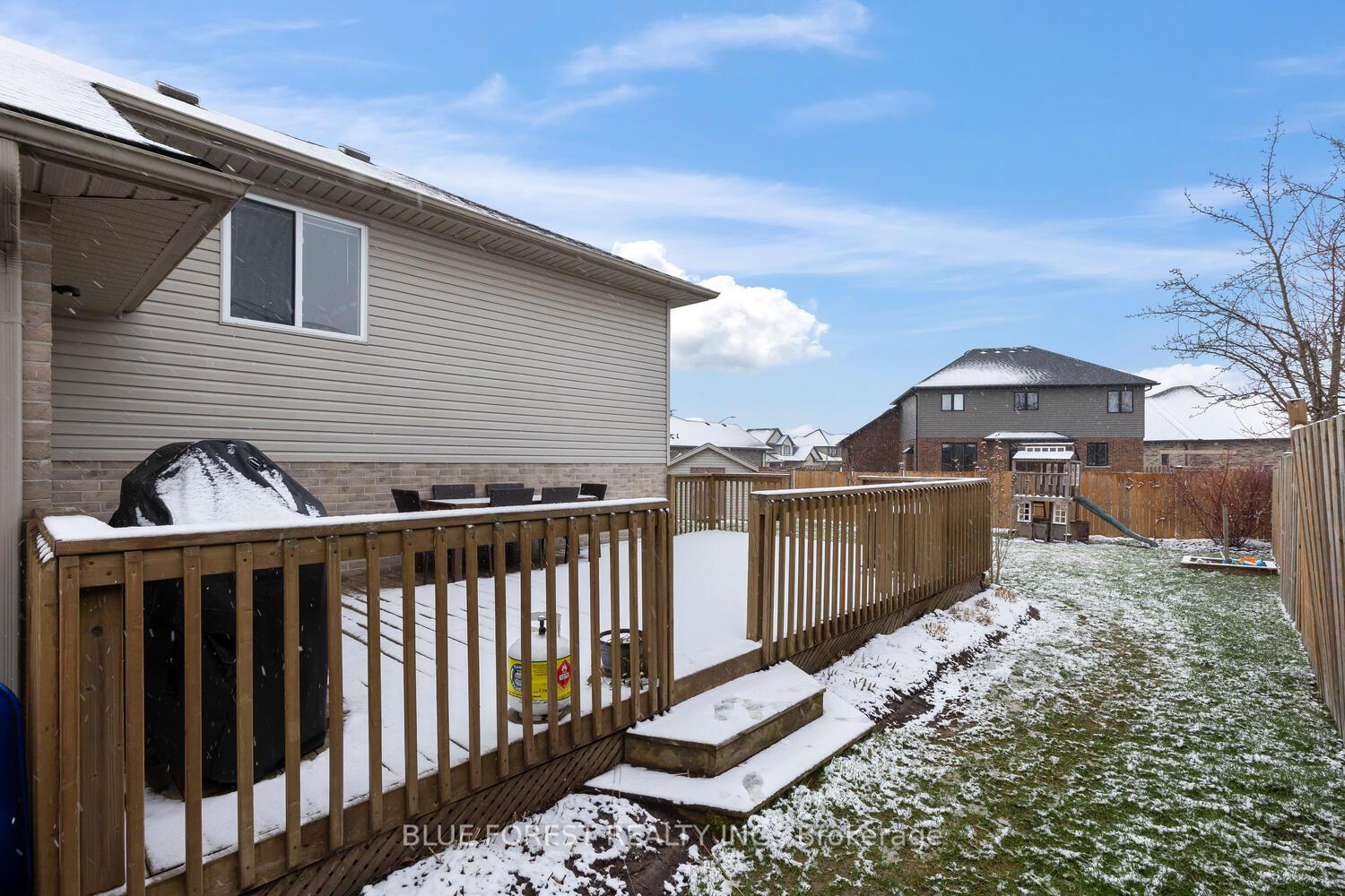 Photo 41 of 214 Jonathan Way, Central Elgin, Belmont — HOMEH