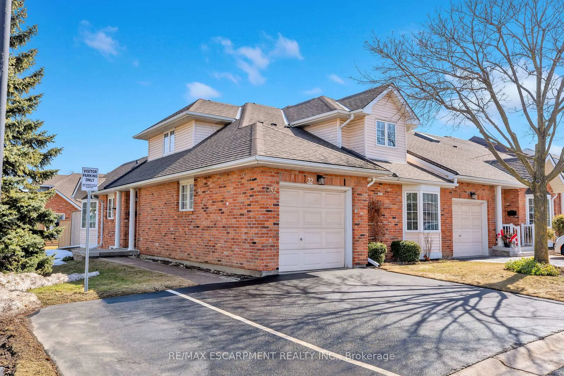 Photo 3 of Unit 32, 810 Golf Links Road, Hamilton, Ancaster — HOMEH