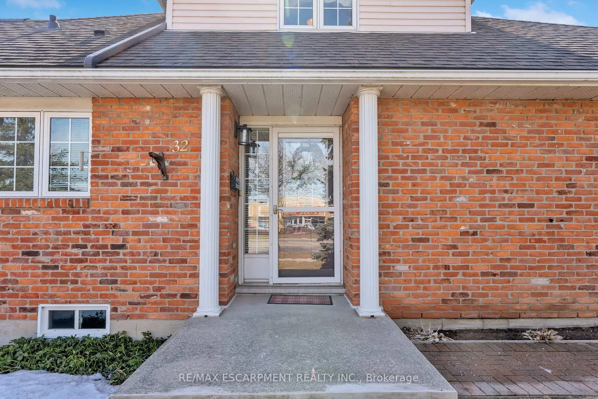 Photo 6 of Unit 32, 810 Golf Links Road, Hamilton, Ancaster — HOMEH