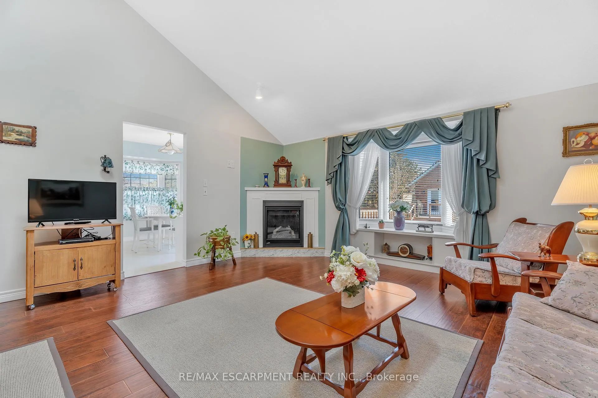 Photo 13 of Unit 32, 810 Golf Links Road, Hamilton, Ancaster — HOMEH