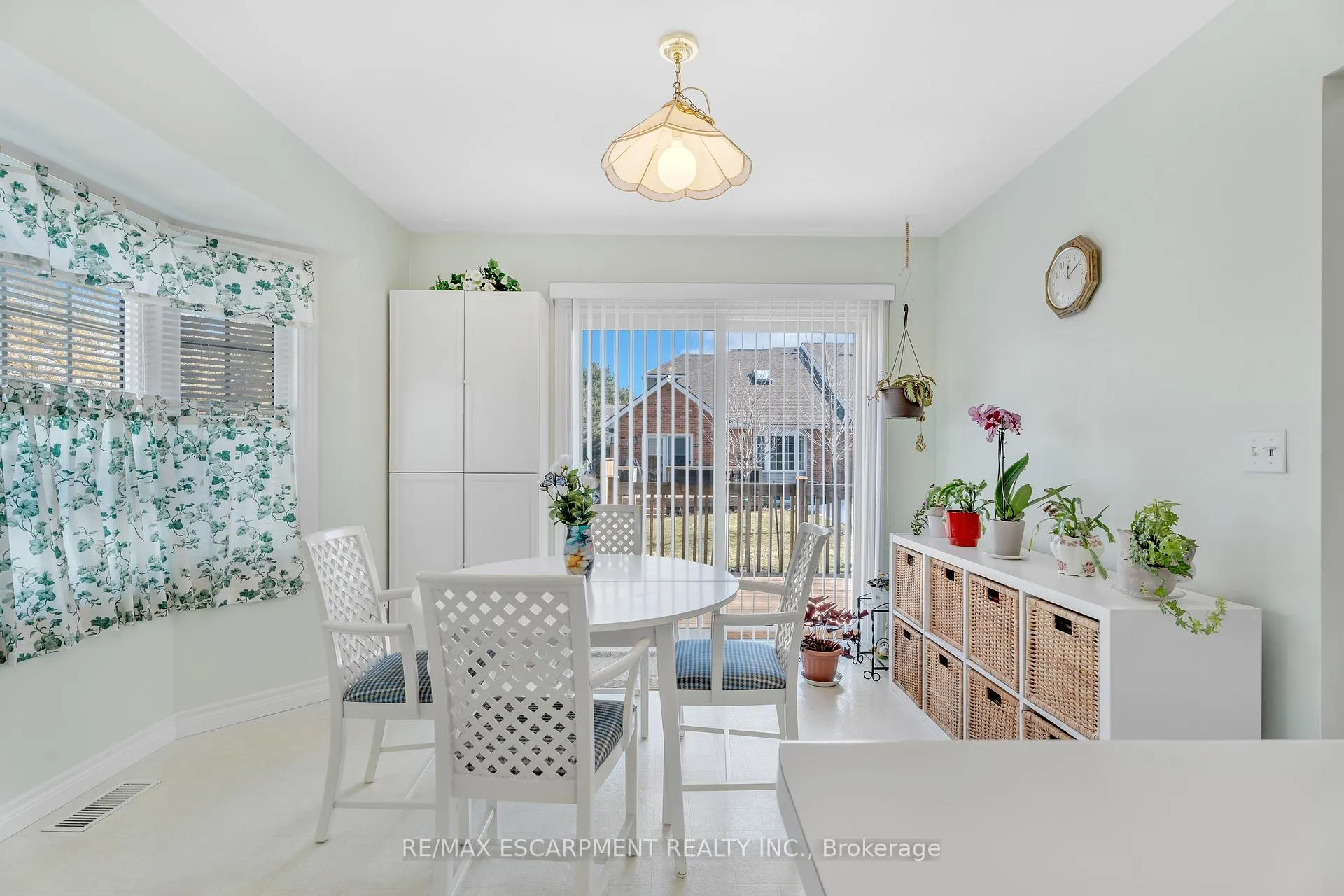 Photo 18 of Unit 32, 810 Golf Links Road, Hamilton, Ancaster — HOMEH