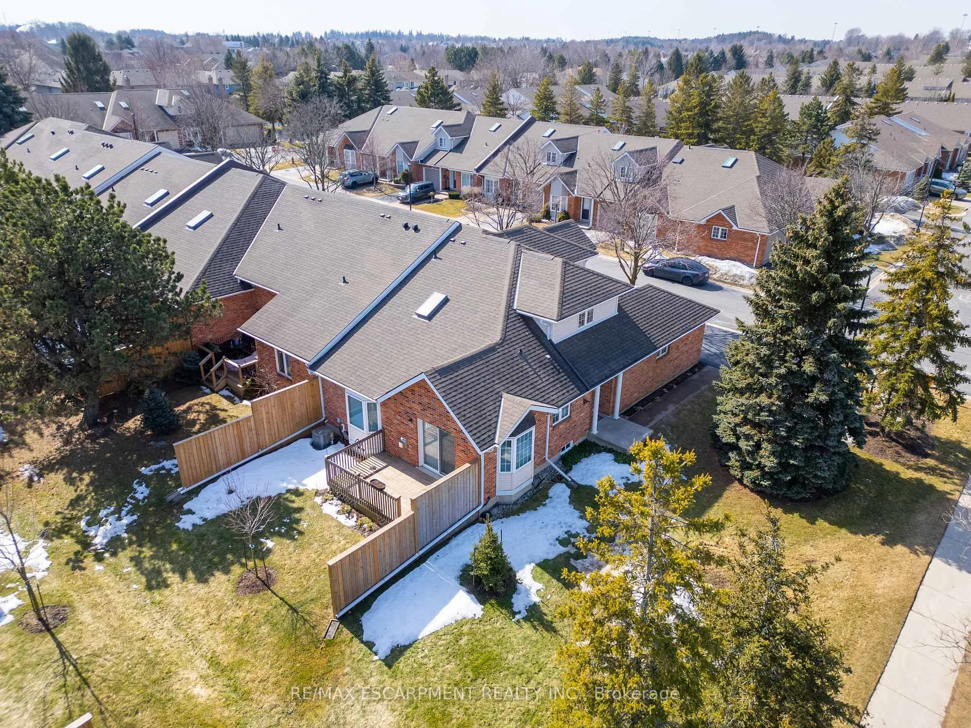 Photo 42 of Unit 32, 810 Golf Links Road, Hamilton, Ancaster — HOMEH