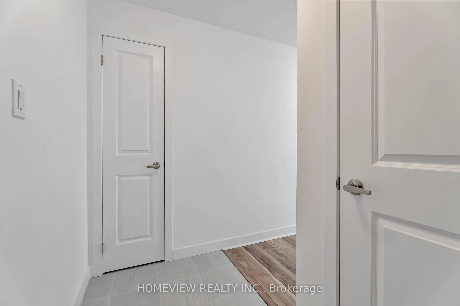 Photo 4 of Unit 428, 460 Dundas Street E, Hamilton, Waterdown — HOMEH