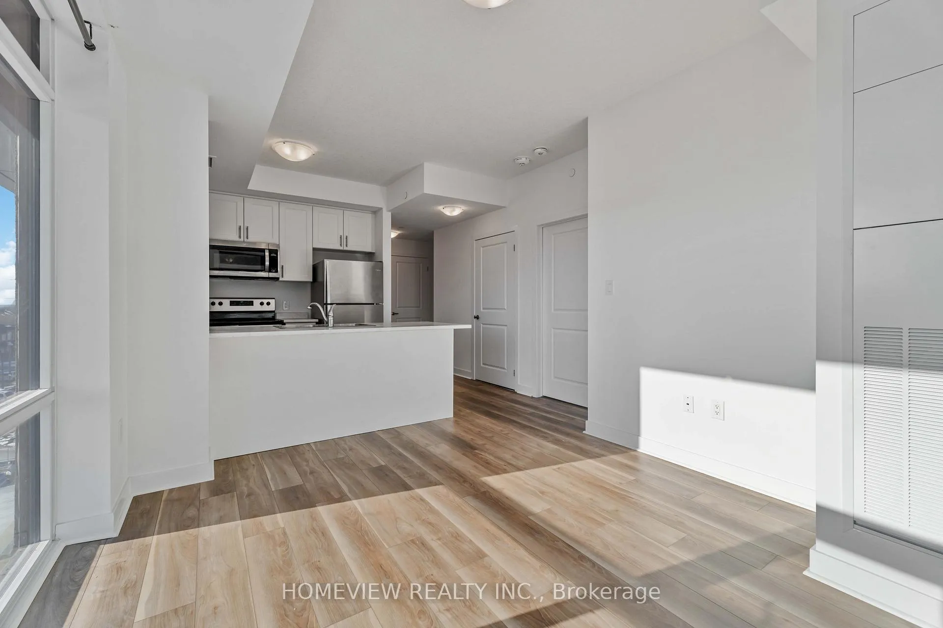 Photo 8 of Unit 428, 460 Dundas Street E, Hamilton, Waterdown — HOMEH