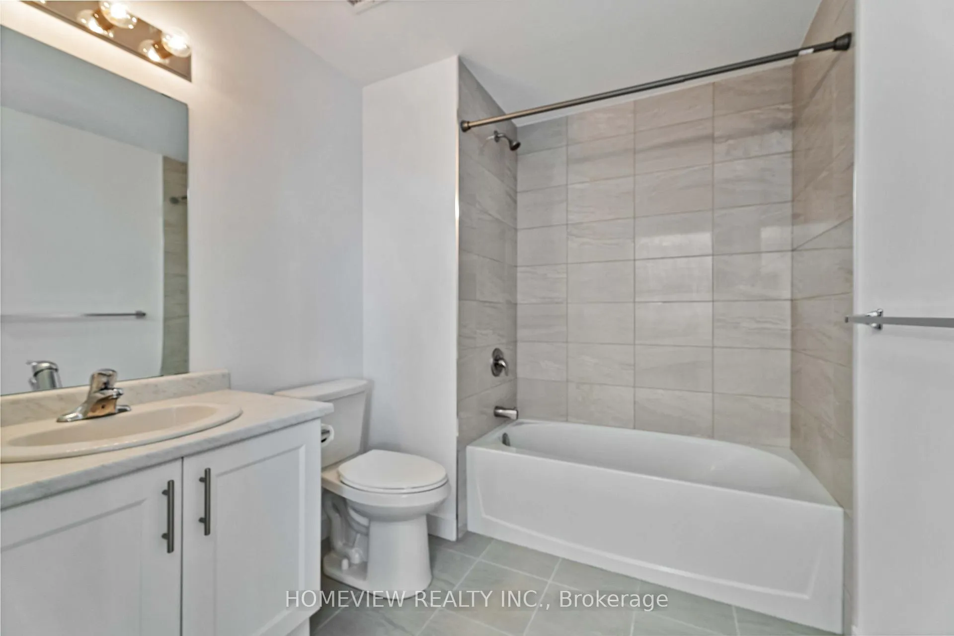 Photo 15 of Unit 428, 460 Dundas Street E, Hamilton, Waterdown — HOMEH