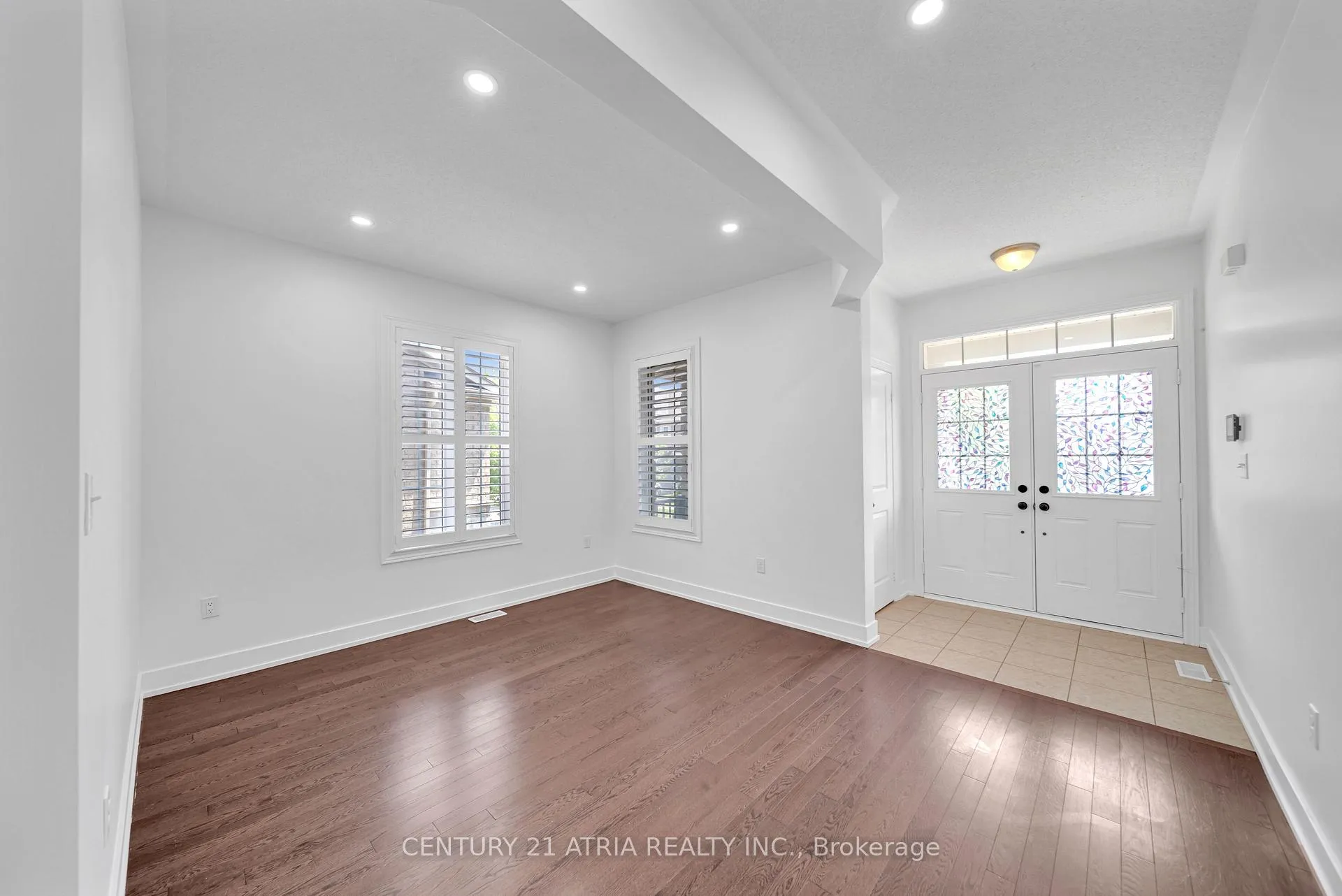 Photo 3 of 8 Pellegrino Road, Brampton, Northwest Brampton — HOMEH