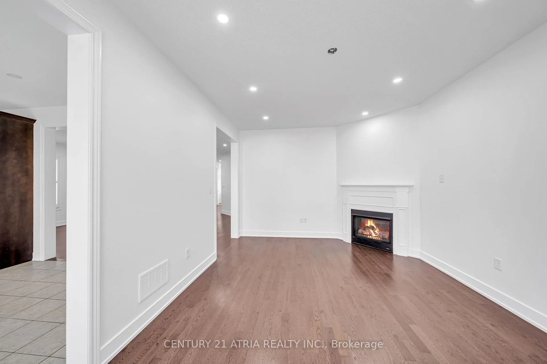 Photo 9 of 8 Pellegrino Road, Brampton, Northwest Brampton — HOMEH