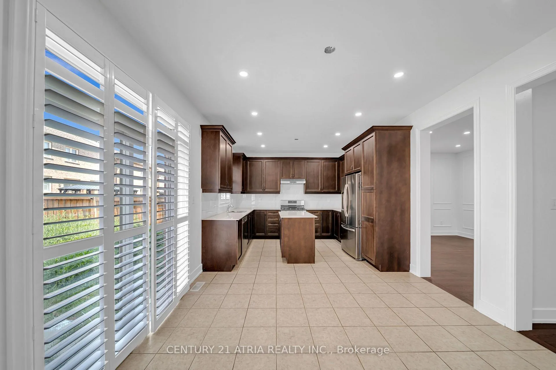 Photo 11 of 8 Pellegrino Road, Brampton, Northwest Brampton — HOMEH