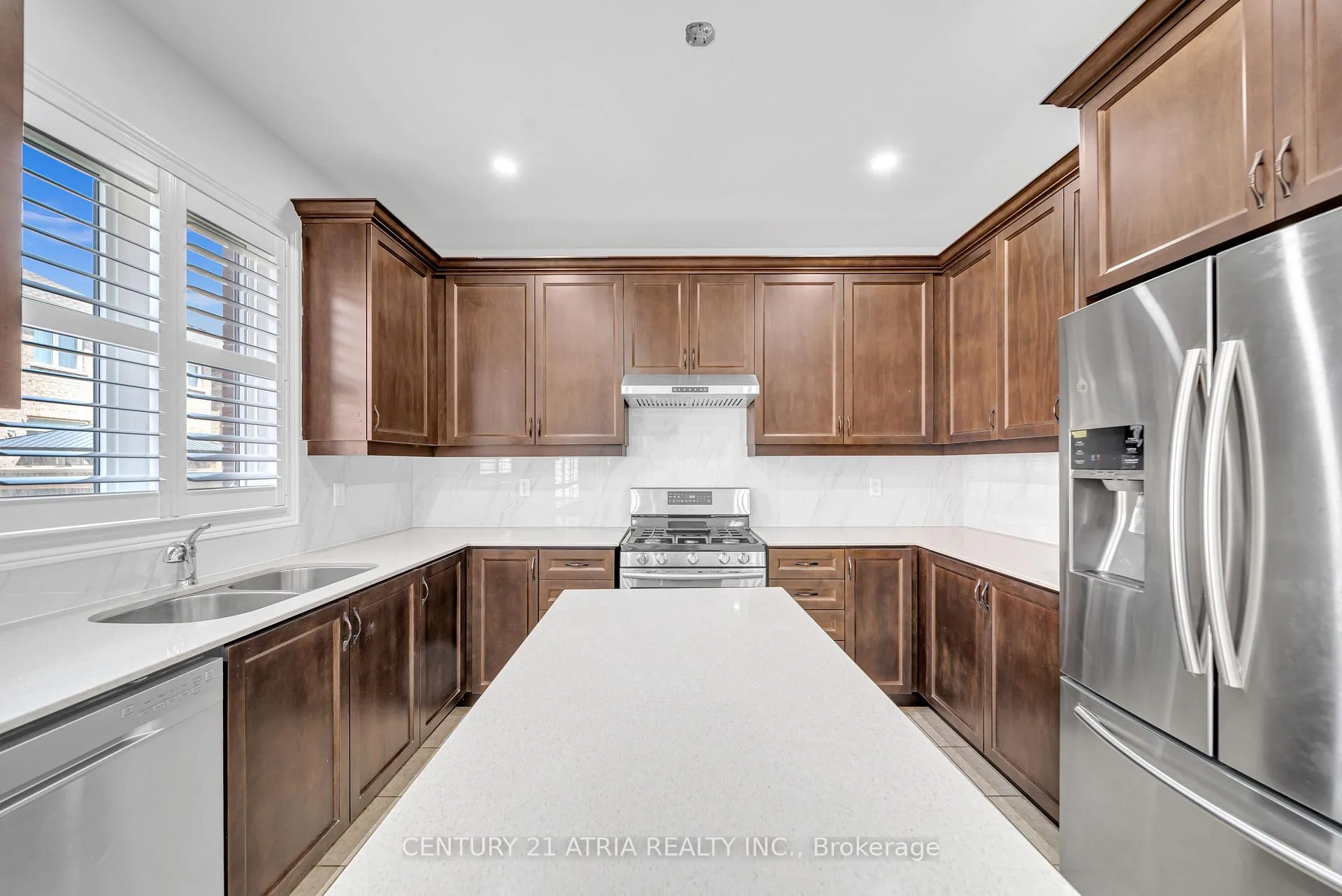 Photo 12 of 8 Pellegrino Road, Brampton, Northwest Brampton — HOMEH