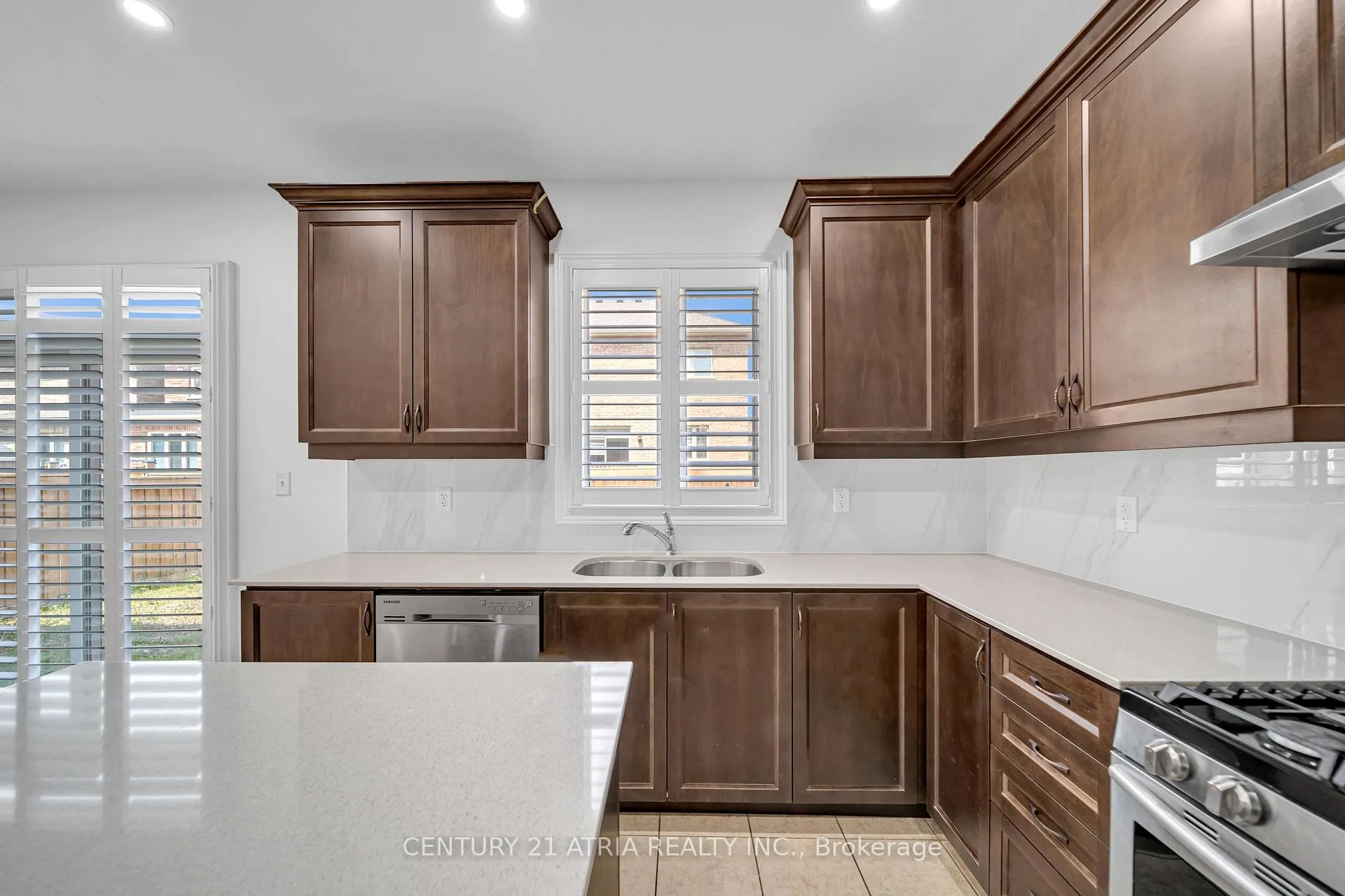 Photo 13 of 8 Pellegrino Road, Brampton, Northwest Brampton — HOMEH